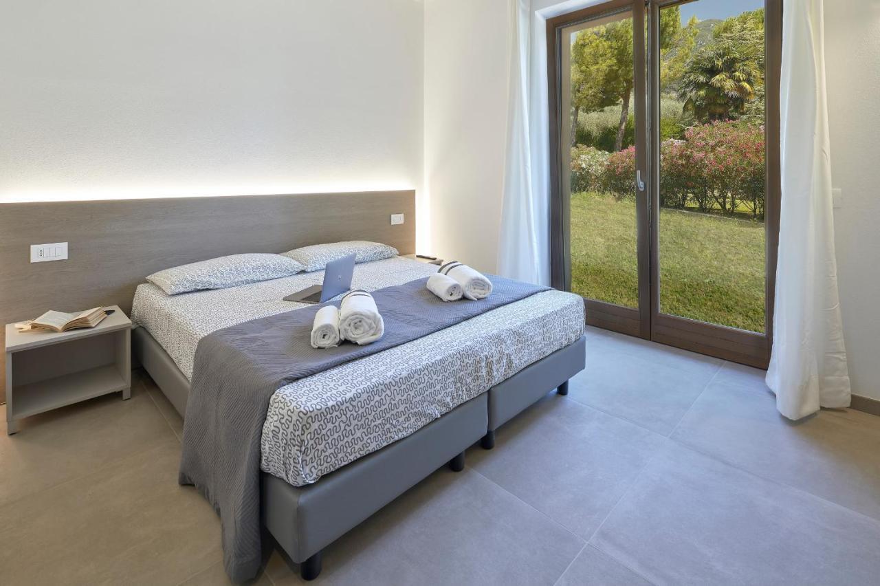 ריבה דל גארדה Agriturismo De Bas מראה חיצוני תמונה