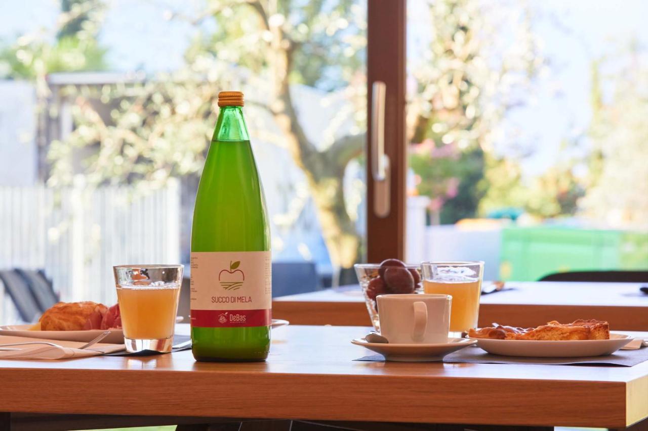 ריבה דל גארדה Agriturismo De Bas מראה חיצוני תמונה